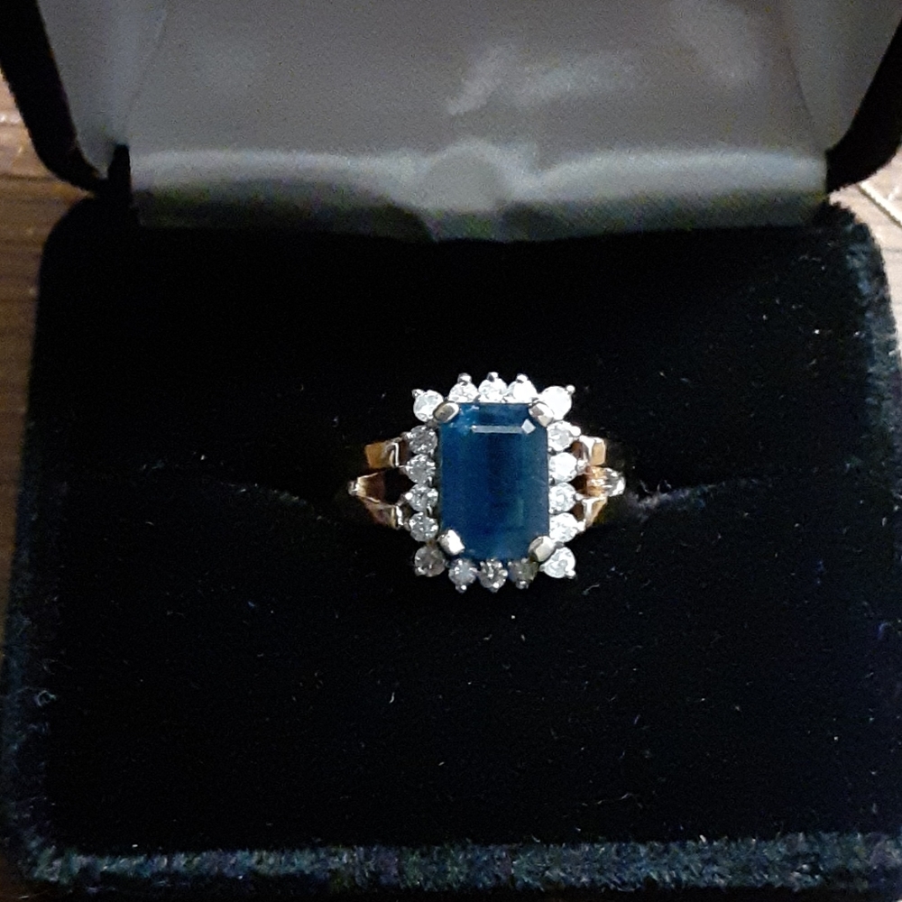 Sapphire & Diamond Ring